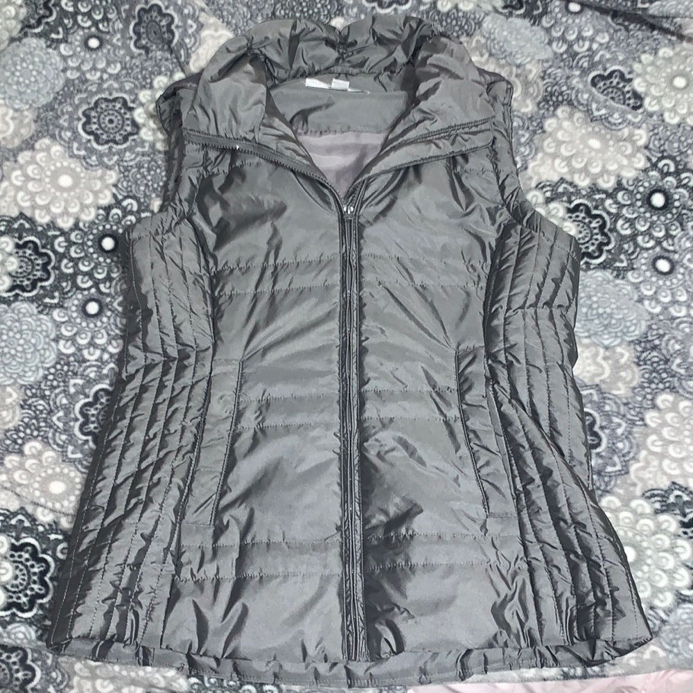 NEVER WORN